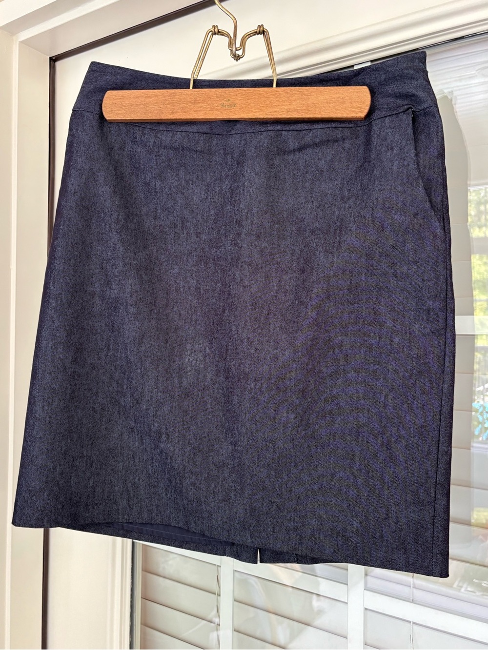 Classic, timeless, Navy A-Line Women's Skirt, size 6